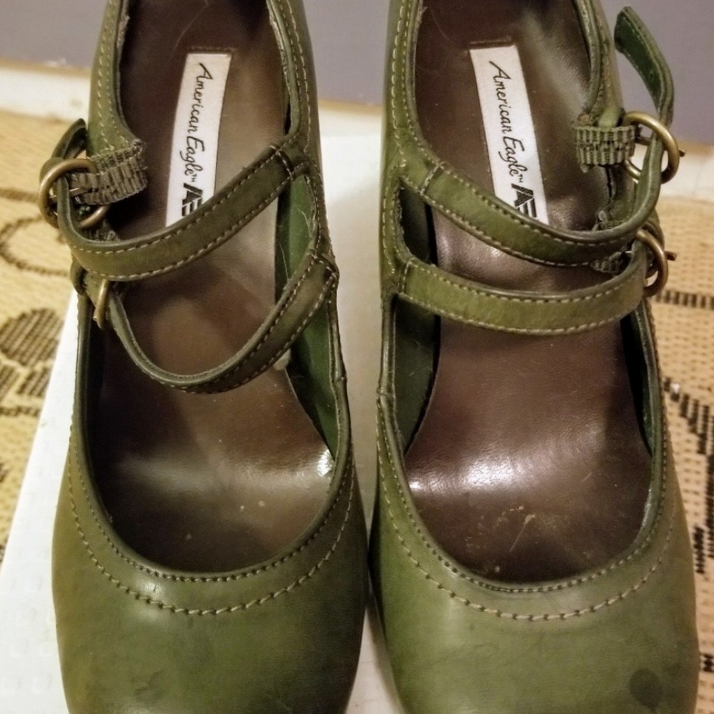 Double strapped, green vegan Maryjane pumps* see price firm - Picture 2 of 7